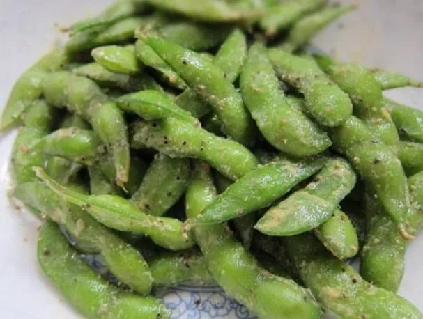 Edamame z sosem musztardowo-sezamowym