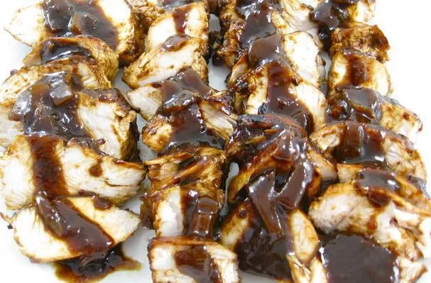 Bajeczne grillowane polędwiczki z indyka z olśniewającym sosem balsamicznym