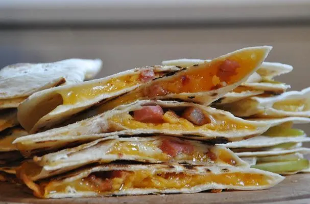 Quesadillas Jego, Jej i Nasze