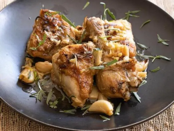 Kurczak z 40 ząbkami czosnku