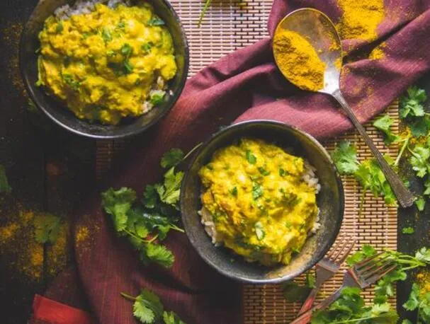 6-składnikowe curry z jagnięciną i nerkowcami