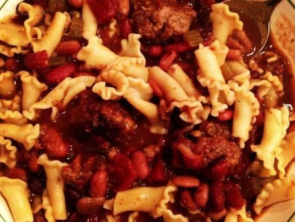 7-fasolowa zupa z klopsikami