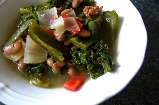 Fasola Pinto, Pieczona Papryka i Zupa z Jarmużem