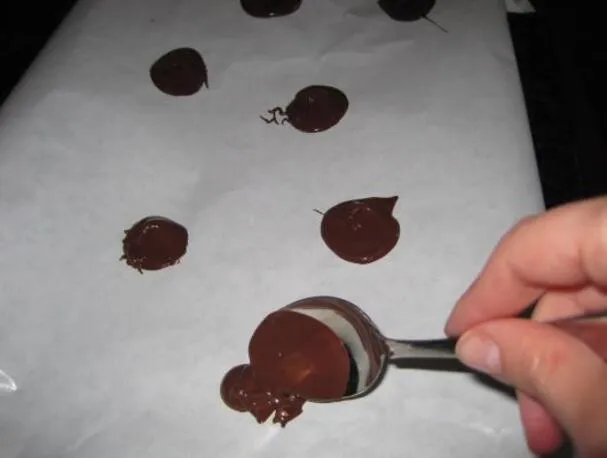 Kropelki z gorzkiej czekolady Xocai