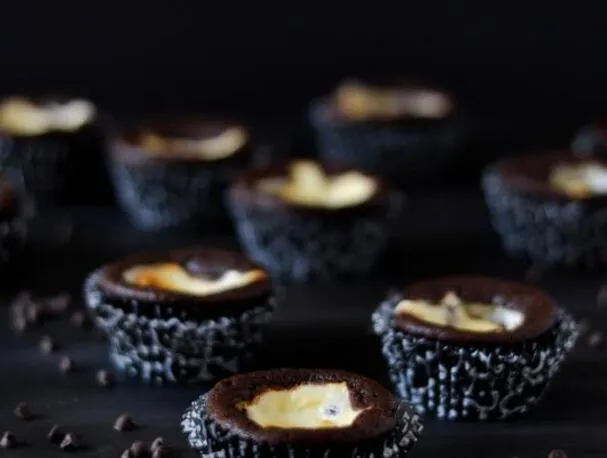 Czarno-białe babeczki